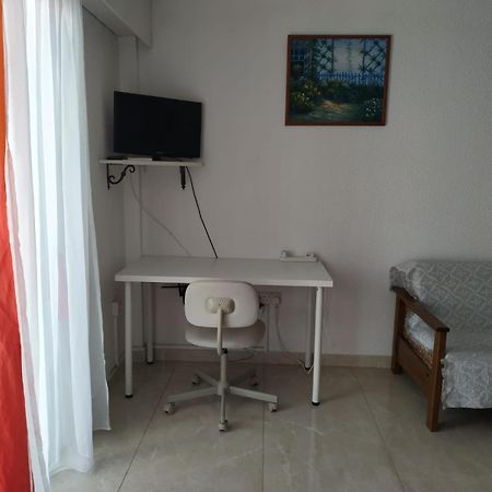 1 Bedroom Apartment لارنكا المظهر الخارجي الصورة