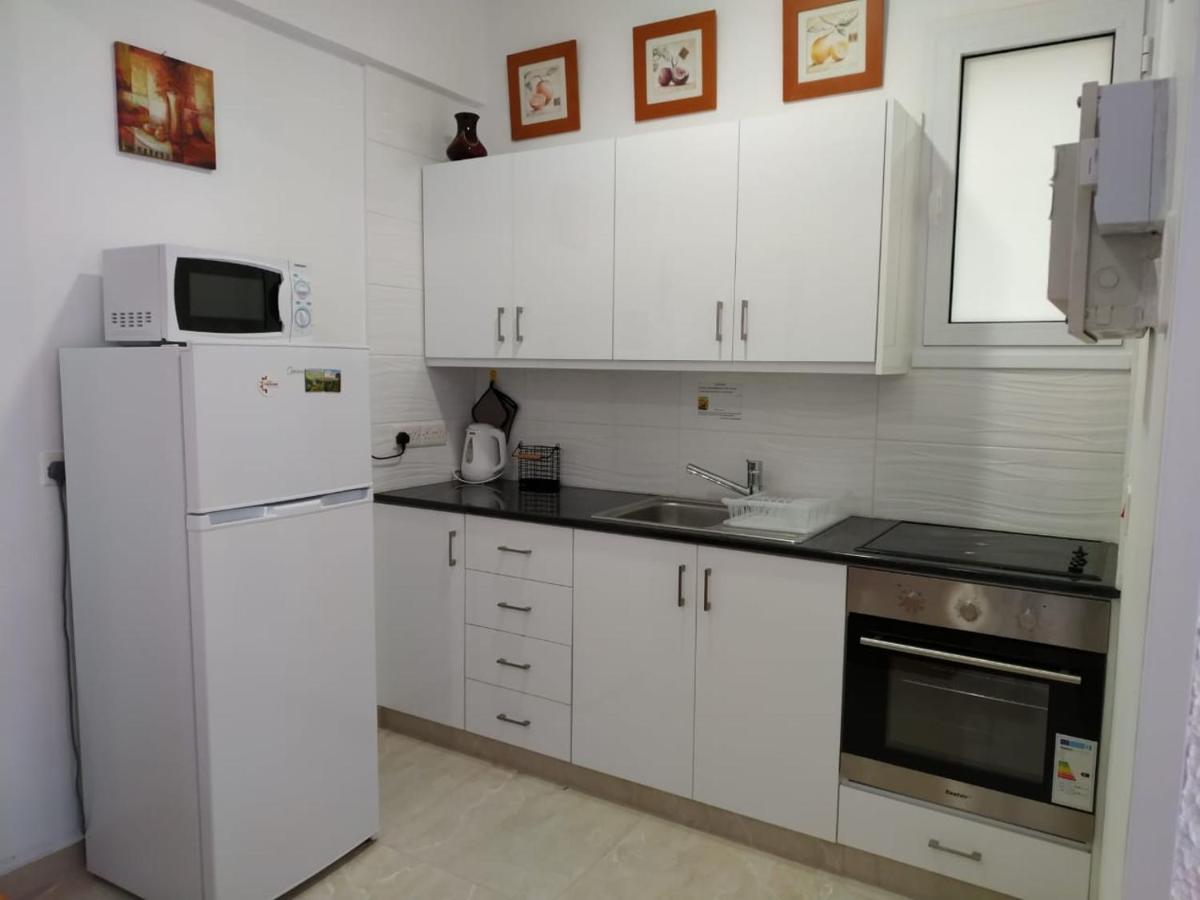 1 Bedroom Apartment لارنكا المظهر الخارجي الصورة