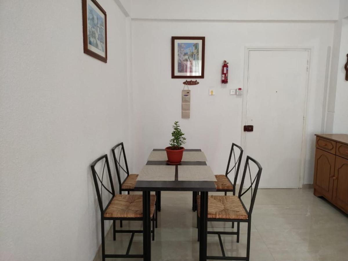 1 Bedroom Apartment لارنكا المظهر الخارجي الصورة