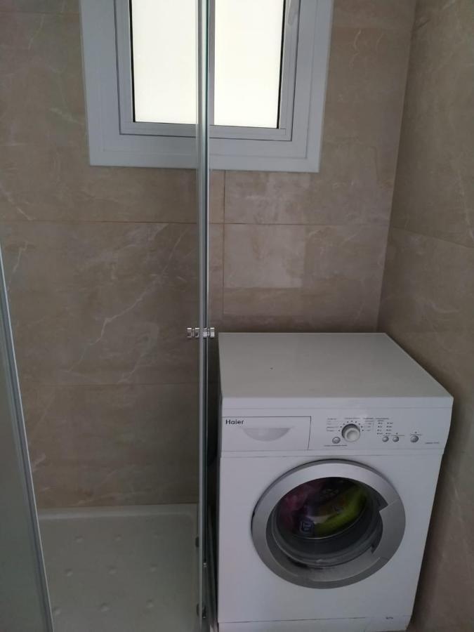 1 Bedroom Apartment لارنكا المظهر الخارجي الصورة