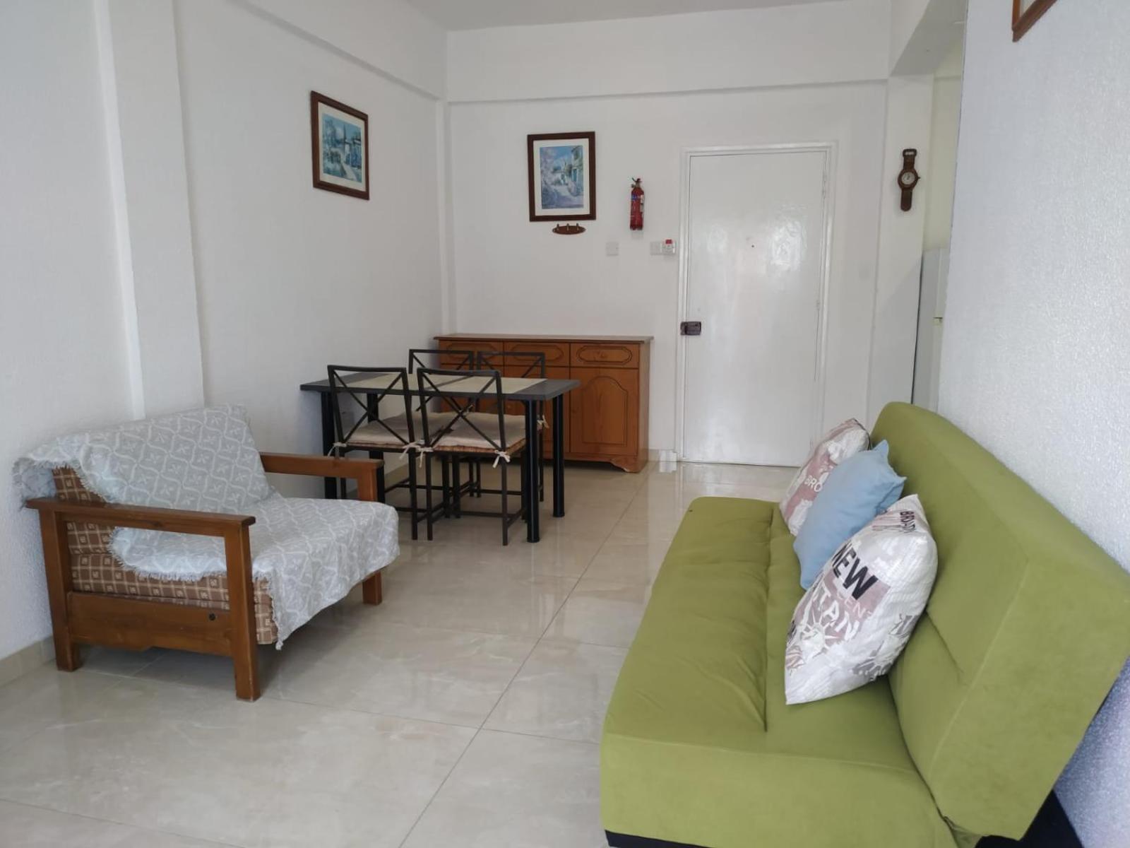 1 Bedroom Apartment لارنكا الغرفة الصورة